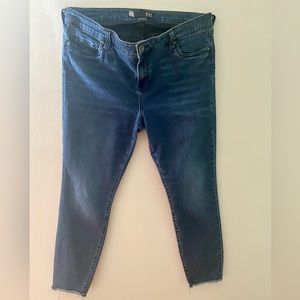 Kurt from the Kloth size 16 Dark Wash